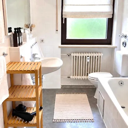 Spacious Near Oktoberfest For 6 People * Neufahrn bei Freising
